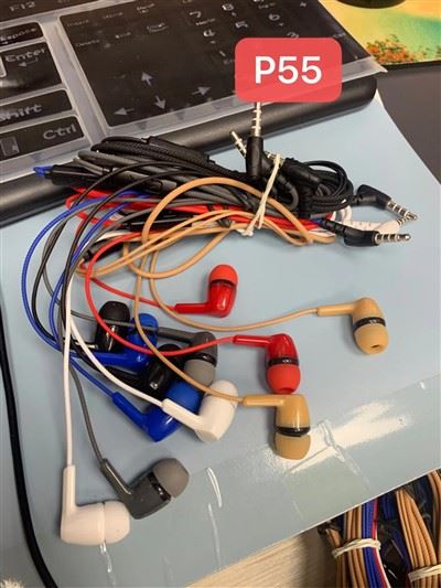 In-ear earphone with volume control (10)
